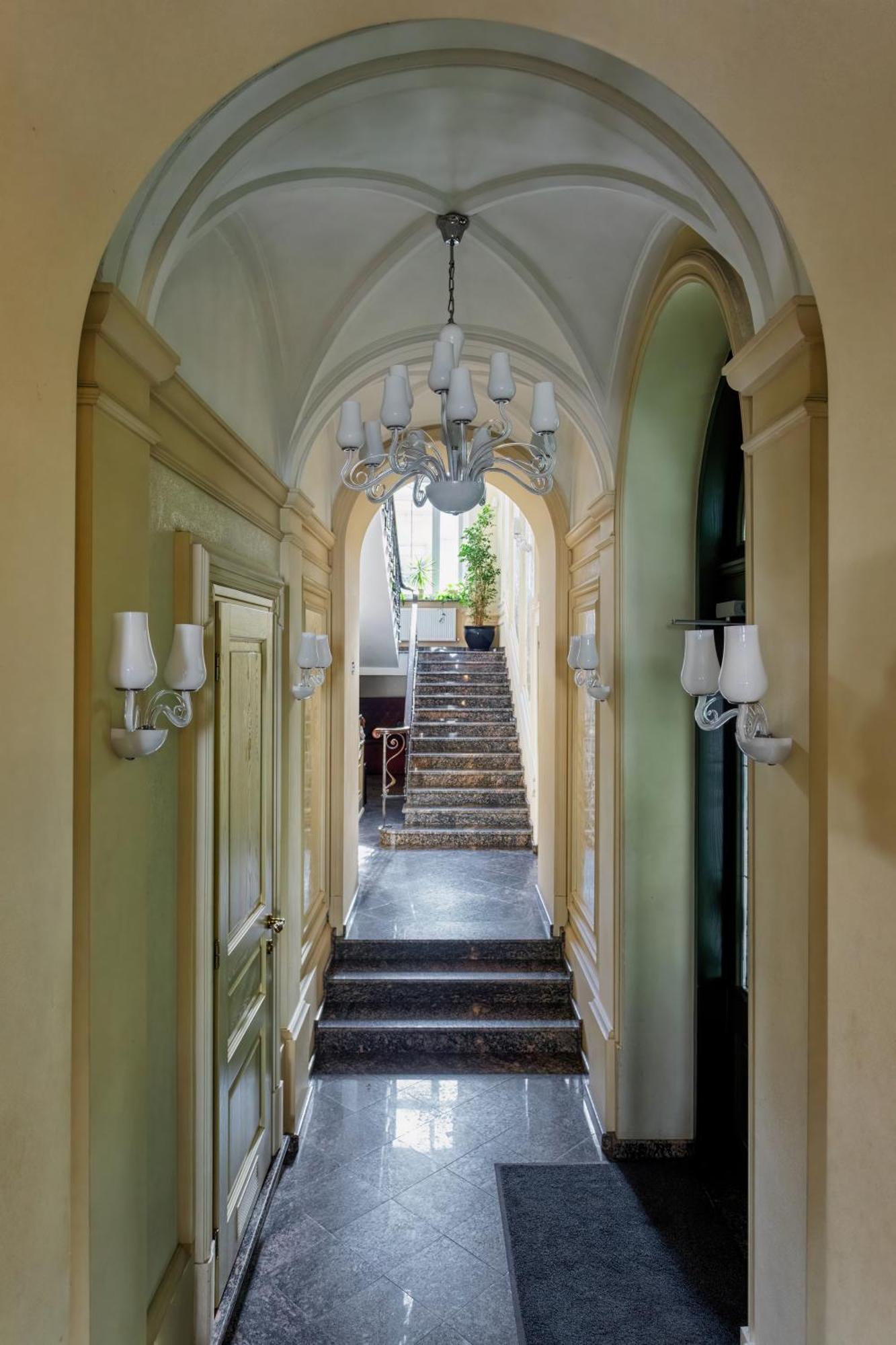 Vintage Art Hotel Odessa Dış mekan fotoğraf